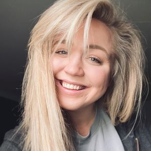 Meet your Posher, Chloé